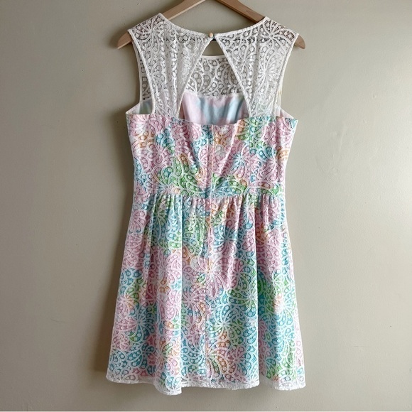 Lilly Pulitzer Morrison Lace Overlay Sleeveless Dress Cutout Back Pink Blue Sz 8 - Picture 9 of 14